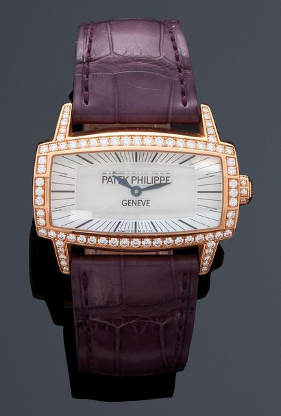 null PATEK PHILIPPE Gondolo
Ref 4981 R-001
Montre bracelet pour femme en or rose...
