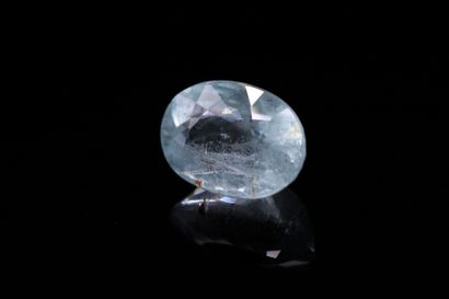 null Oval aquamarine on paper. 
Probably not heated. 
Weight : 2.30 cts. 

Dimensions:...