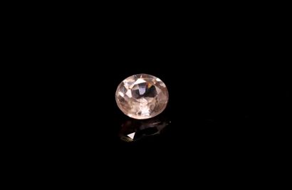 null Natural champagne zircon on paper.
VS
Probably not heated.
Weight : 0.50 ct

Dimensions...