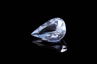 null Pear aquamarine on paper. 
Weight : 2.64 cts. 

Dimensions : 12 mm x 7 mm a...