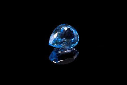 null Pear topaz on paper. 
Weight : 6.77 cts. 

Size : 12 mm x 10mm