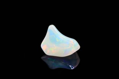 Semi rough opal on paper.
Weight : 1.47 ct

Dimensions...
