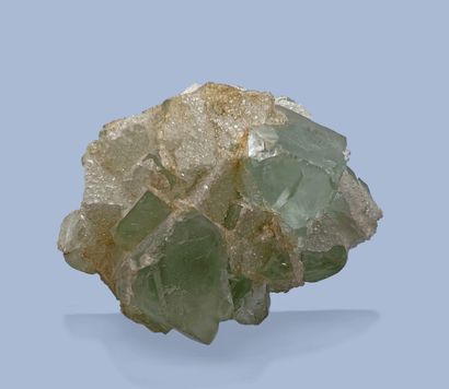 null Fluorite verte : cubes (jusqu'à 30 x 25 x 20 mm), encroutememnts de quartz
Puy...