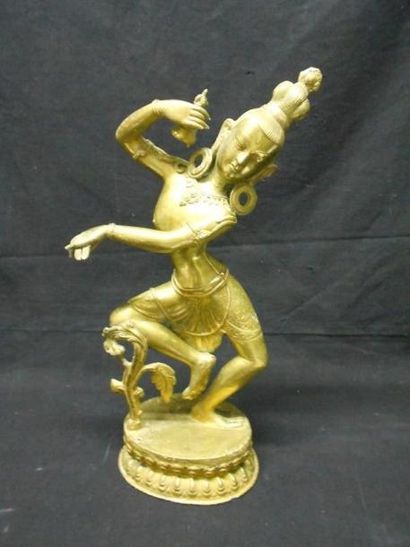 null Important sujet en bronze représentant une danseuse. Népal, XXe siècle. Haut.:...