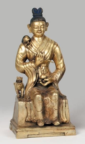 null Sujet en bronze doré représentant l'arhat Dharmatala assis en bhadrasana, tenant...
