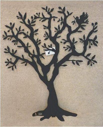 BONTE Michèle (XXe siècle) L'arbre Sculpture en métal peint en noir, logo sur le...