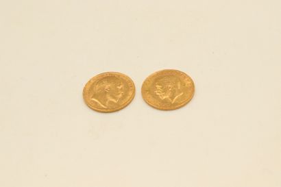 Lot composed of two gold sovereigns, one...