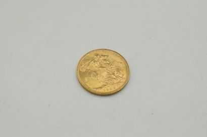 null A Sovereign George V in gold (1925 S).
Weight : 7.99g.