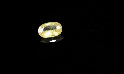 Oval sphene on paper. 
Weight : 1.80 ct....