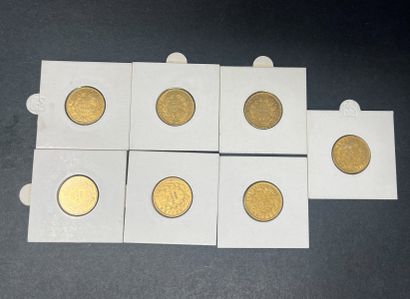 Lot de 7 pièces en or de 20 francs Napoléon...