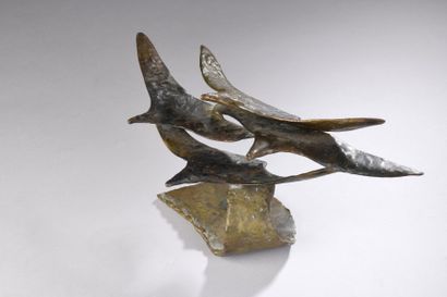 null MANOLI, 1927-2001
Cèdre marin, 1996
sculpture en bronze sur socle en laiton...