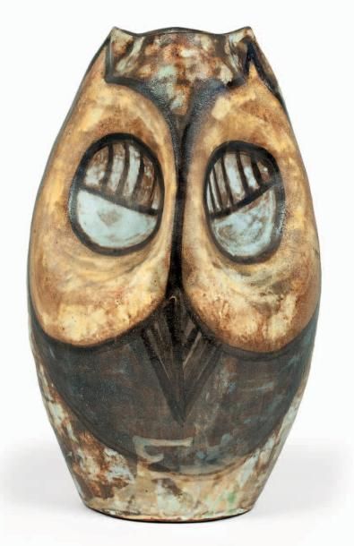 KOSTANDA Alexandre (1921- 2007) Grand vase hibou. Terre de Vallauris et grès, signature...