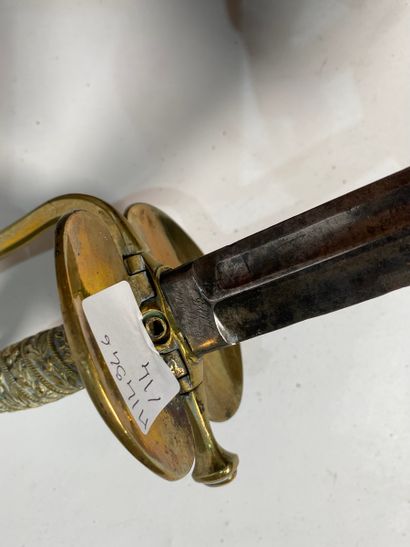 null Epée de cour, manufacture de Kligenthal.
Travail du XIXème siècle.
96 cm