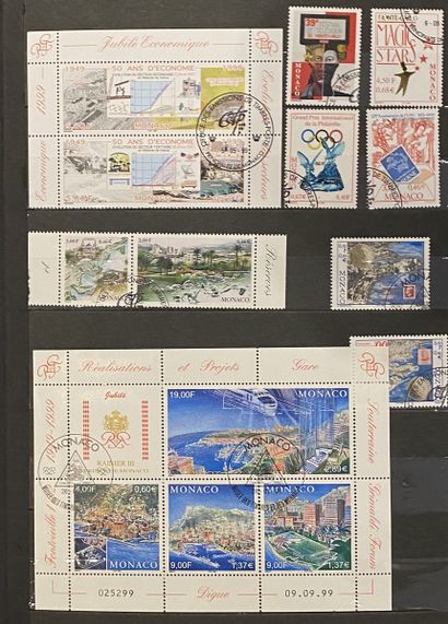 null Collection en huit volumes de Monaco et Andorre. 
Partie moderne bien repré...