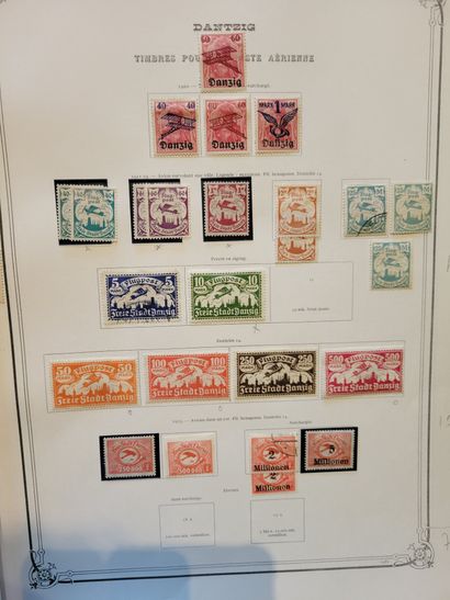 Un carton comprenant albums timbres divers...