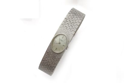 null L.U CHOPARD About 1970
N° 74271
Ladies' wristwatch in 18k (750) white gold,...