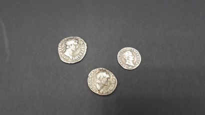 Lot de trois monnaies d'argent
Rome = denier...