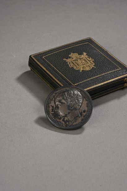 Médaille en argent d'ap. A. BOVY - J. PEYRE.
Avers...