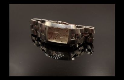 null BAUME&MERCIER 
HAMPTON" model 
N°4459922
Men's wristwatch, rectangular case...