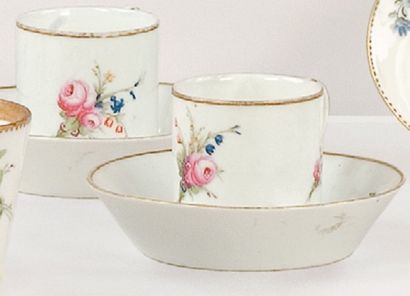 null NIDERVILLER, Custine Deux tasses litron et leurs soucoupes, porcelaine tendre,...