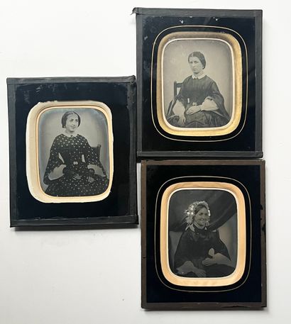 AMBROTYPES
Individual portrait of Madame...