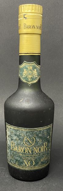 null 1 bouteille de fine calvados Napoléon XO Baron Noir 35 cl. (ELS)