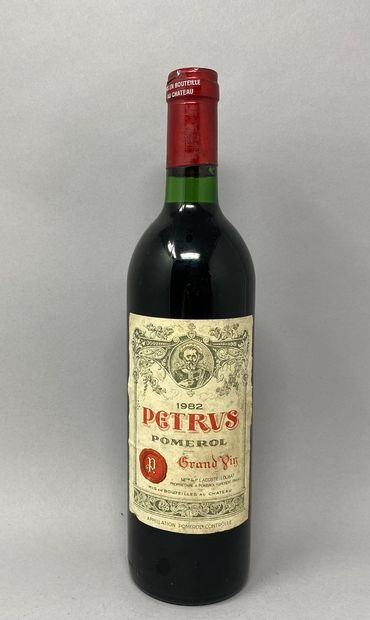 1	 bouteille 		PETRUS, 	Pomerol 	1982	 (et,...