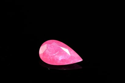 Pear ruby on paper. 
Weight : 1.00 ct. 

Dimensions:...