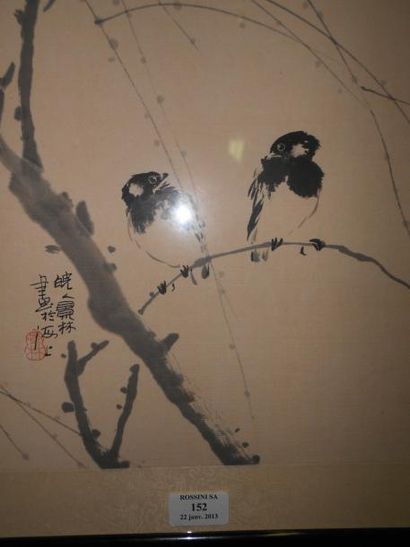 Li Jiang Lin (né en 1943) Lavis sur papier représentant deux oiseaux sur une branche...