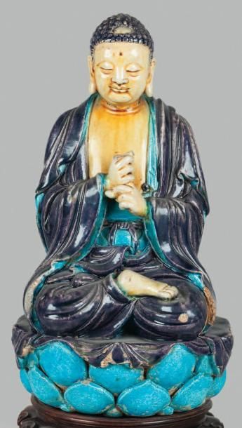 null Sujet en grés émaillé violet, turquoise et jaune représentant un bouddha assis...