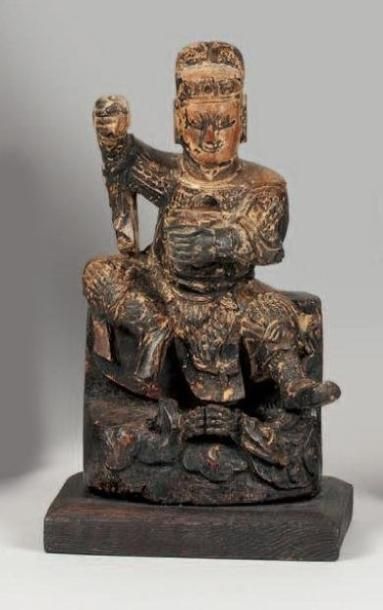 null Sujet en bois. Représentant un personnage du Tao assis. Chine, XIXe siècle....