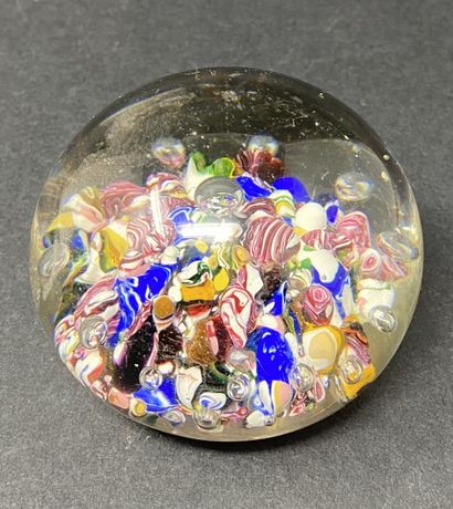 null Glass paperweight ball with polychrome decoration and bubbles. Late 19th century....