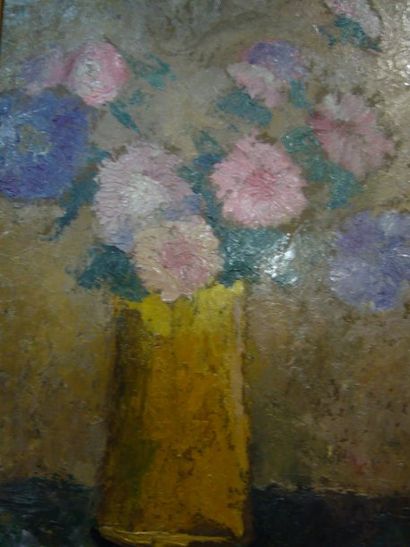 Ecole Moderne Bouquet de fleurs, huile sur toile, non signée, au dos porte une annotation:...