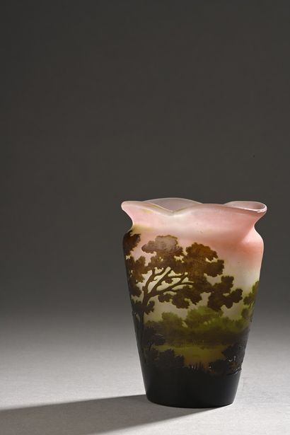 ETABLISSEMENTS GALLE (1904 - 1936) 		
Vase...