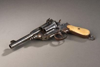 null Revolver Cal. 12mm de type Montenegrin 
Fabrication autrichienne pour l'armurier...