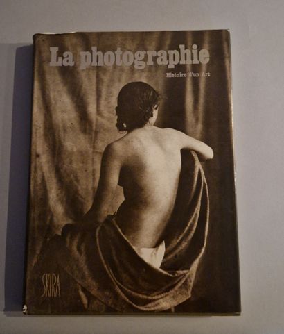 null Ensemble de trois livres photographiques divers : Jean-Luc Daval, La photographie,...