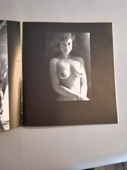 null Ensemble de deux ouvrages photographiques divers : Les photos de Claude François...