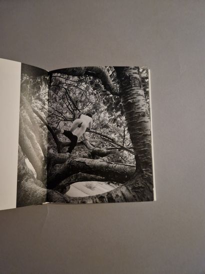 null Ensemble de quatre livres photographiques divers : Nikos Koundouros, Young Aphrodites,...