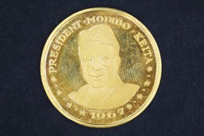 null République du Mali
Pièce commémorative en or (900/1000°) de 100 francs, à l'effigie...