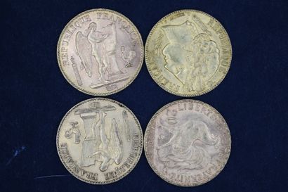 null Lot composé de 4 pièces de 20 Francs en or : 
- 2 x Génie (1876A 1898A)
- 1...