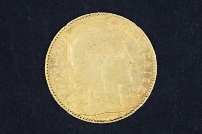 null Une pièce en or de 10 francs Coq, 1901.

Poids : 3,22 g.