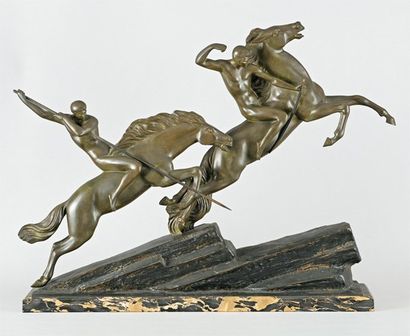 Armand LÉMO Chasseurs à cheval Groupe en bronze à patine verte (manque une branche...