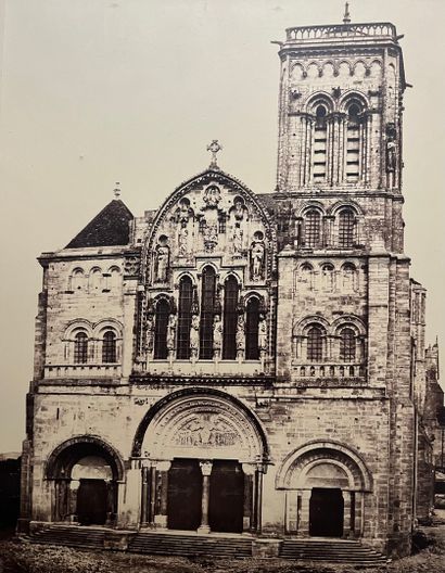 null Edouard BALDUS (1813-1889) 
Église de Vézelay, Bourgogne, France, c. 1870
Tirage...
