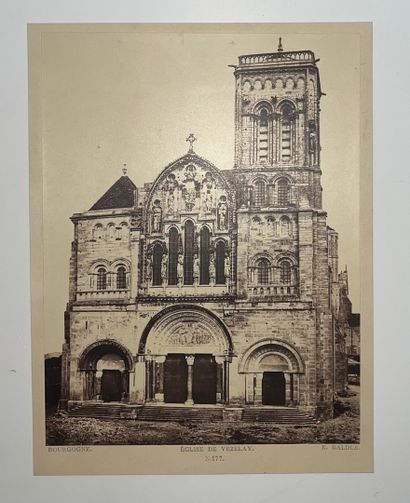 null Edouard BALDUS (1813-1889) 
Église de Vézelay, Bourgogne, France, c. 1870
Tirage...