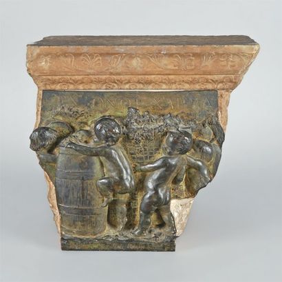 Prof. A.PETRILLI Les vendanges Bronze à patine antique sur frise en marbre, sur le...