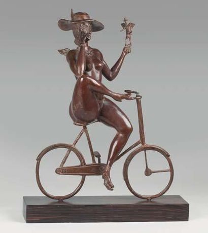 Benjamin LEVY Female Angel on the Bicycle, 2000 Bronze à patine brun roux, n°2/100,...