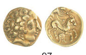 null LEMOVICES. Quart de statère d'or (1,90g) à la tête à droite. R/Tête d'Hélios....