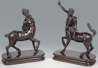 ZOFFOLI Giacomo (D'après) (1731-1785) Deux centaures en bronze à patine médaille...