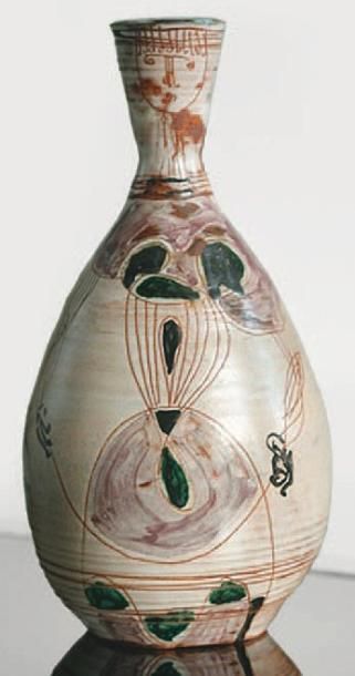 PORTANIER Gilbert (né en 1926) Vase à décor de femme, vers 1955. Terre de Vallauris,...