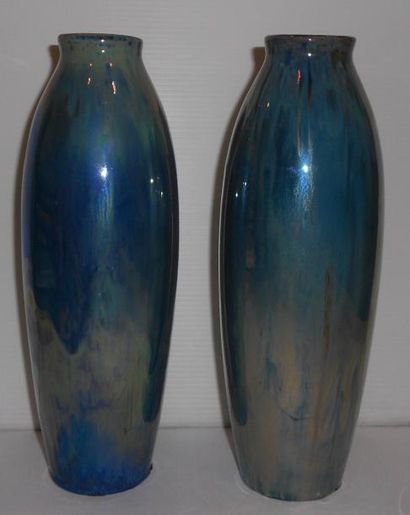 CYTERE Jean-Baptiste Alphonse (XIXe-XXe siècles) Paire de vases irisés Terre rouge,...
